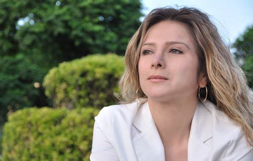 Samar Yazbek, Syrian Activist and Author of "A Woman In The Crossroads" | Photo: Manaf Azzam