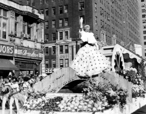 Ginger Rogers in 1958 Macy's Day Parade/NY Daily News Photo