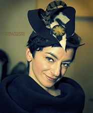 Hatmaker Jasmin Zorlu in fascinator hat
