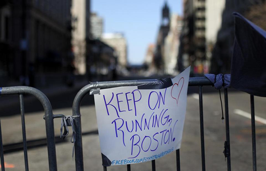 Keep on Running Boston sign from Boston Globe/Photo: Bill Green