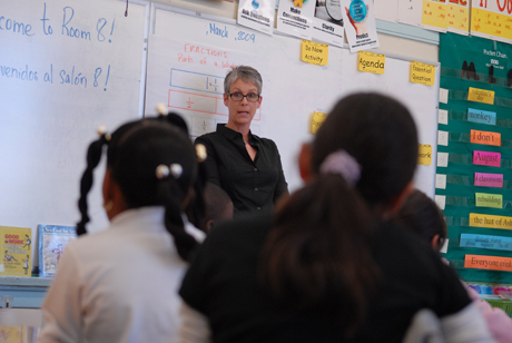 Jamie Lee Curtis at Read Aloud event at Ritter Elementary Schoool