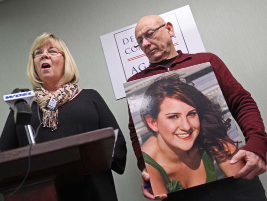 Sandy Phillips, mother of Jessica Redfield Ghawi, slain in urora massacre/Photo: Jennifer Corbett, The News Journal