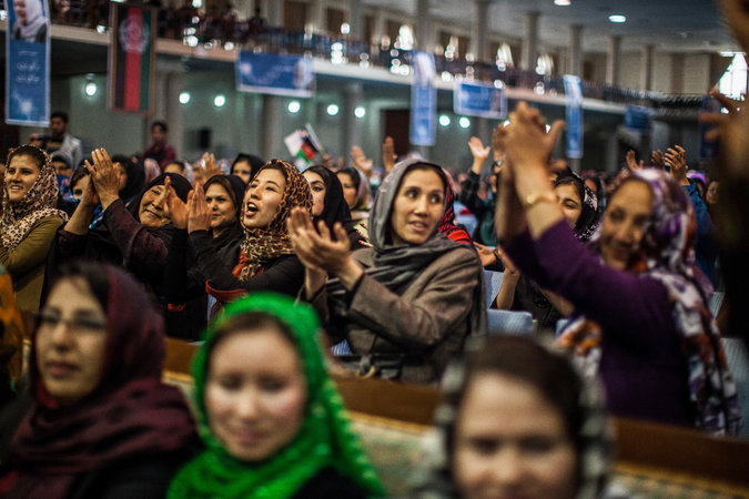 Afghan Women Get Ready to Vote/NYTimes