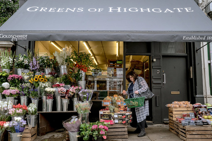 Diana Henry in Highgate, N. London/Photo: Andrew Testa for The New York Times