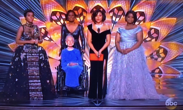 Hidden Figures Stars with Katherine Johnson Oscars '17/Photo: ABC Screenshot