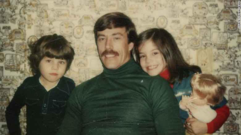 HLN's Robin Meade's family/Family Portrait