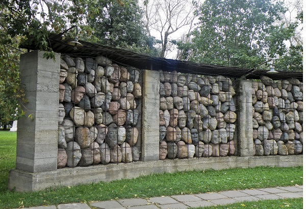 Memorial dedicated to victims of Soviet-Era Prison Camps/Moscow Park of the Fallen Heroes/Courtesy Laurie M. King