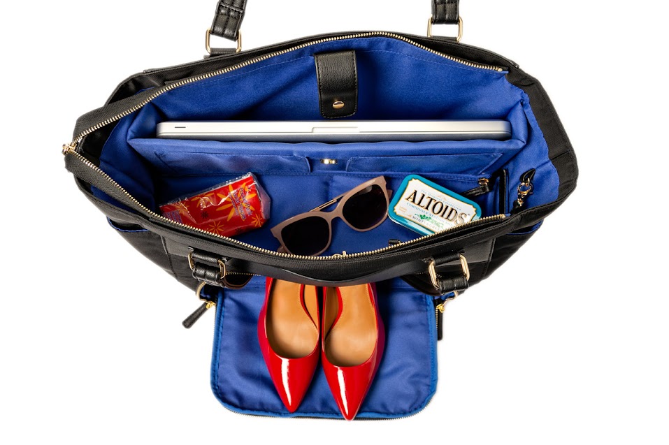 Interior of the Ella Tote 2.0 with Lunch Bag and Shoe Bag designed by MickeeBlue's Sherrill Mosee/Photo: Richard Quindry
